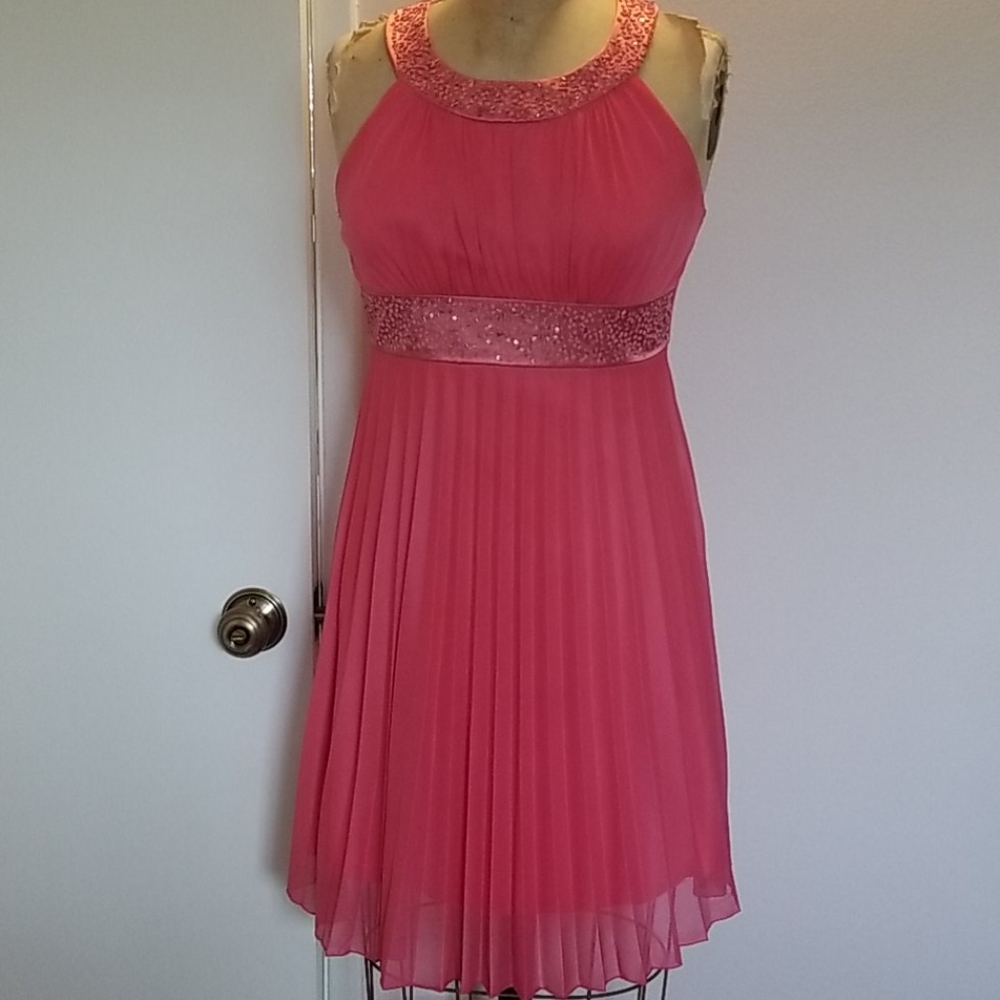 NWOT Rampage Coral Pink Chiffon Pleated Prom Dress
